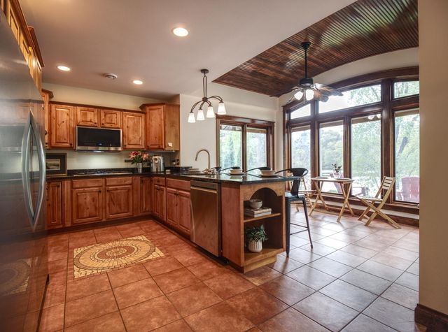 2488 86th Street, Eau Claire, WI 54703