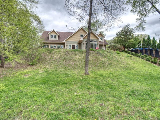 2488 86th Street, Eau Claire, WI 54703