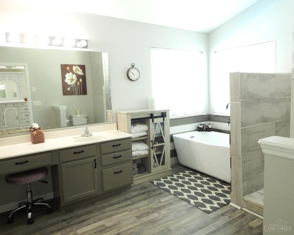 5917 Pepperridge Court, Hamilton Twp, OH 45039