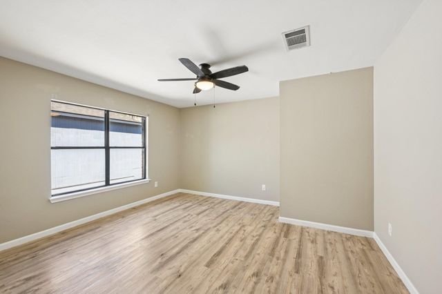 502 Woodford DR, Cedar Park, TX 78613