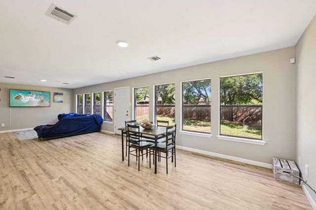 502 Woodford DR, Cedar Park, TX 78613