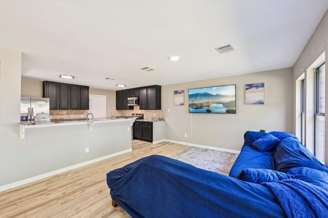 502 Woodford DR, Cedar Park, TX 78613