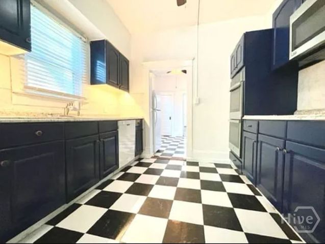 637 E 39th Street, Savannah, GA 31401