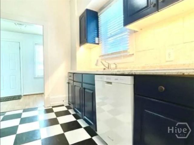 637 E 39th Street, Savannah, GA 31401