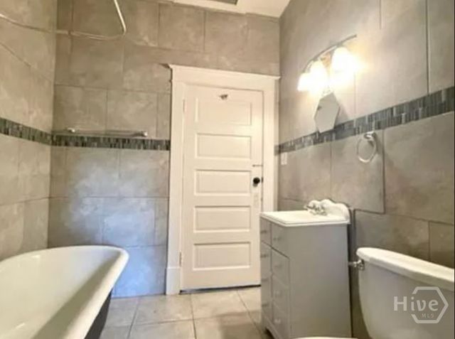 637 E 39th Street, Savannah, GA 31401