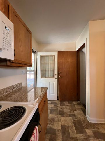 575 Goldsmith Avenue, Mammoth Spring, MO 72554