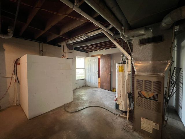 575 Goldsmith Avenue, Mammoth Spring, MO 72554