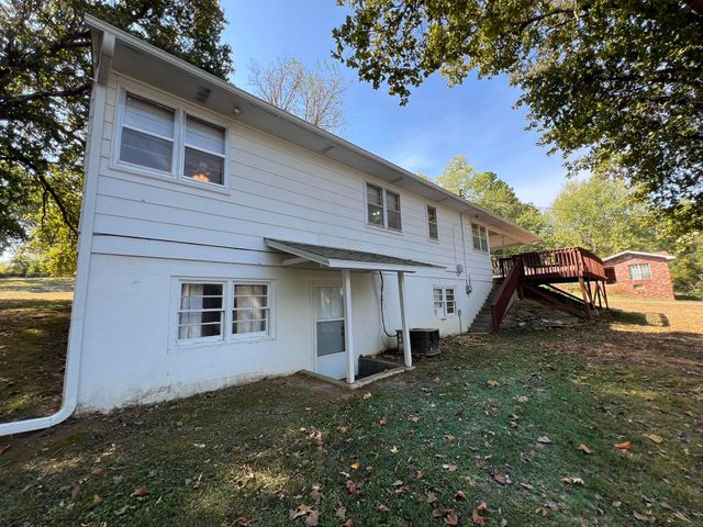 575 Goldsmith Avenue, Mammoth Spring, MO 72554