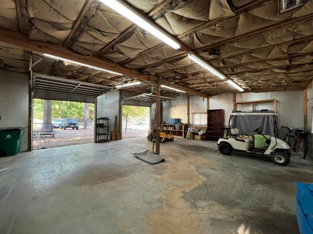 575 Goldsmith Avenue, Mammoth Spring, MO 72554