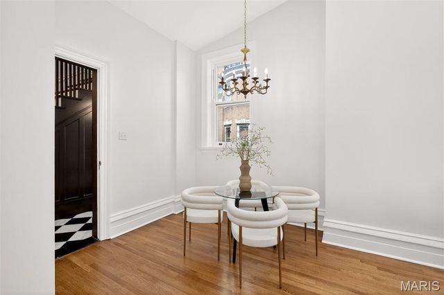 4341 Westminster Place, St Louis, MO 63108