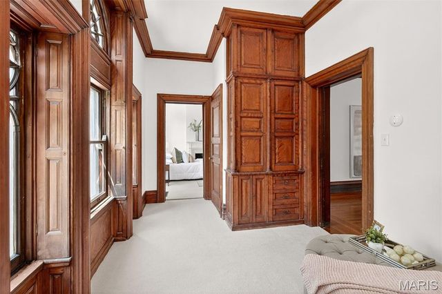 4341 Westminster Place, St Louis, MO 63108