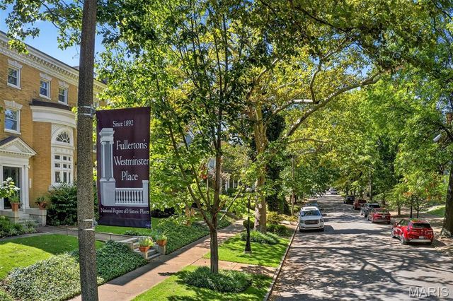 4341 Westminster Place, St Louis, MO 63108