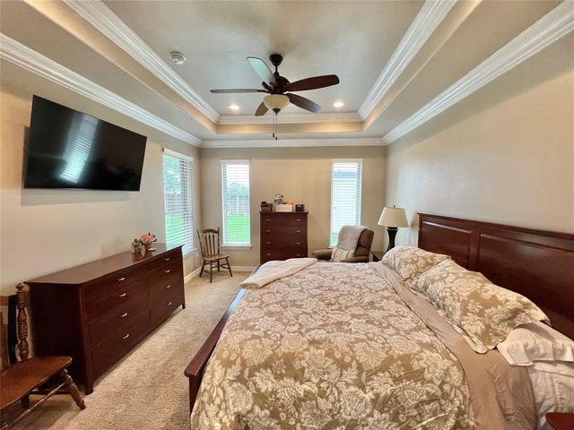 1464 S Bluebonnet Lane, Angleton, TX 77515