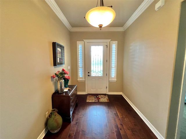 1464 S Bluebonnet Lane, Angleton, TX 77515
