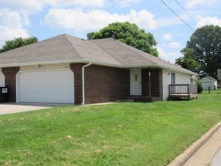492 Haymes Court, Marshfield, MO 65706