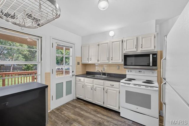 7017 Deerpath Drive, Unincorporated, MO 63123