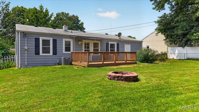 7017 Deerpath Drive, Unincorporated, MO 63123