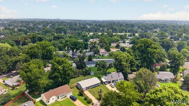 7017 Deerpath Drive, Unincorporated, MO 63123