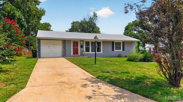 7017 Deerpath Drive, Unincorporated, MO 63123