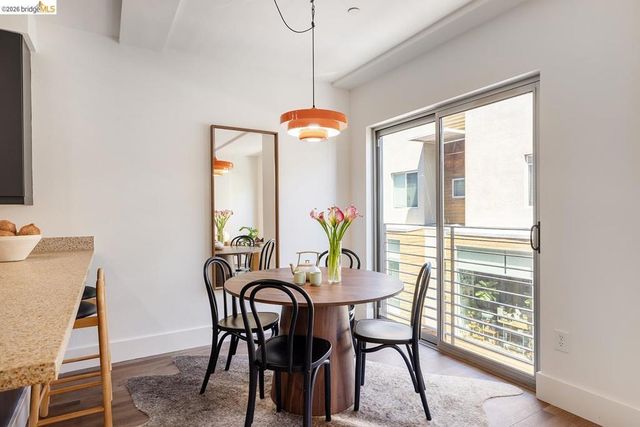 414 40th St 311, Oakland, CA 94609