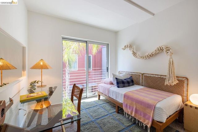 414 40th St 311, Oakland, CA 94609