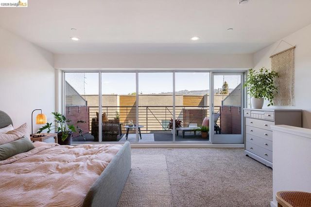 414 40th St 311, Oakland, CA 94609