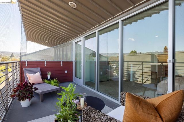 414 40th St 311, Oakland, CA 94609