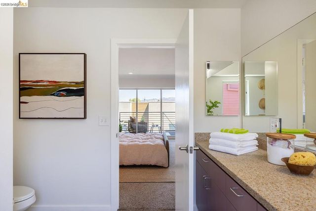 414 40th St 311, Oakland, CA 94609