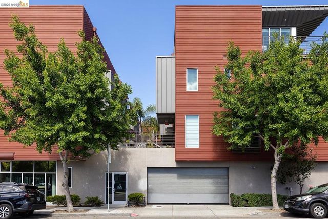 414 40th St 311, Oakland, CA 94609