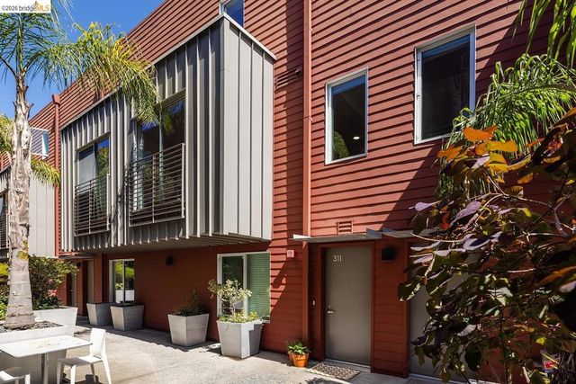 414 40th St 311, Oakland, CA 94609