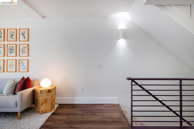 414 40th St 311, Oakland, CA 94609