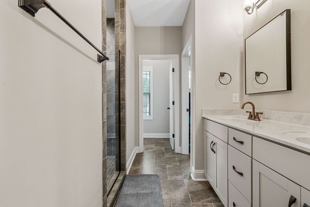 830 Snapdragon Ct, Clarksville, TN 37042