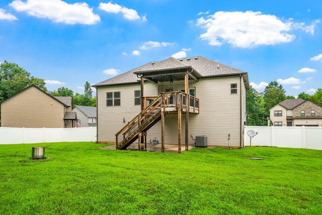 830 Snapdragon Ct, Clarksville, TN 37042