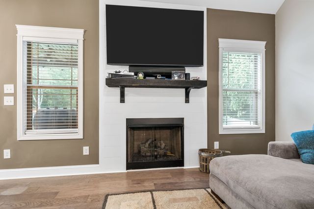 830 Snapdragon Ct, Clarksville, TN 37042