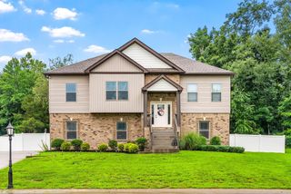 830 Snapdragon Ct, Clarksville, TN 37042
