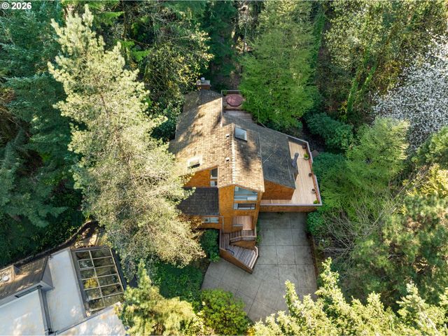 3107 Sw NOTTINGHAM Dr, Portland, OR 97201