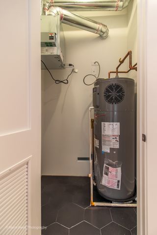 6749 S Langley Avenue, Chicago, IL 60637