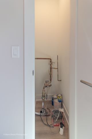 6749 S Langley Avenue, Chicago, IL 60637