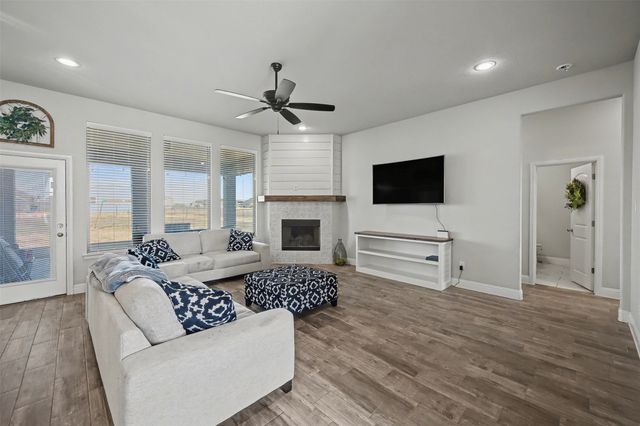 6334 Rustic Edge Street, Godley, TX 76044