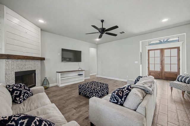 6334 Rustic Edge Street, Godley, TX 76044