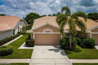 6658 Castlelawn PL 9, Naples, FL 34113