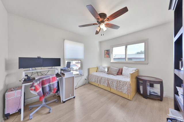 308 Mountain Shadows, Live Oak, TX 78233