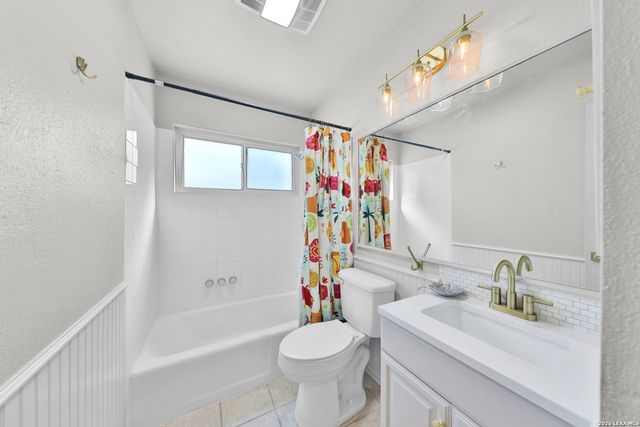 308 Mountain Shadows, Live Oak, TX 78233