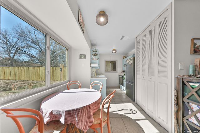 308 Mountain Shadows, Live Oak, TX 78233