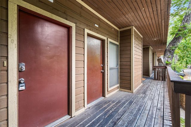 612 Park PL 201, Austin, TX 78705