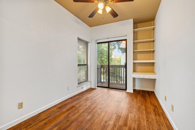612 Park PL 201, Austin, TX 78705