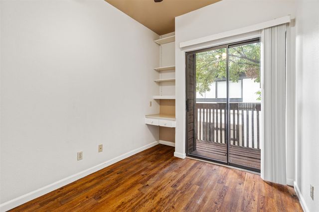 612 Park PL 201, Austin, TX 78705