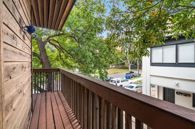 612 Park PL 201, Austin, TX 78705
