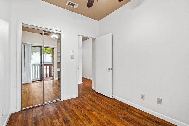 612 Park PL 201, Austin, TX 78705