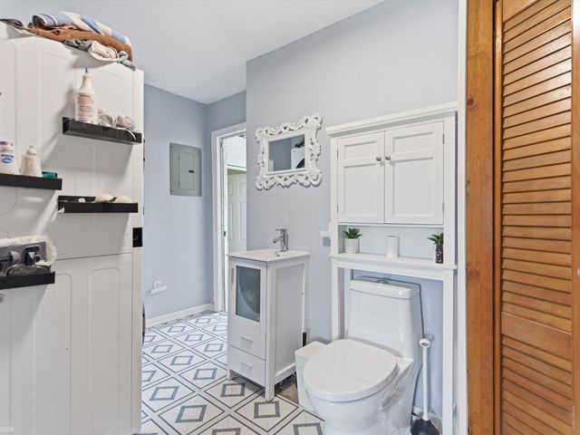 22721 Masonic Boulevard, St Clair Shores, MI 48082